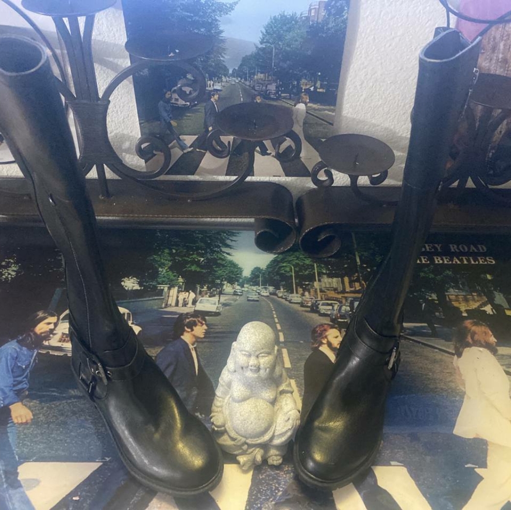 Boots - Picture 3 of 10